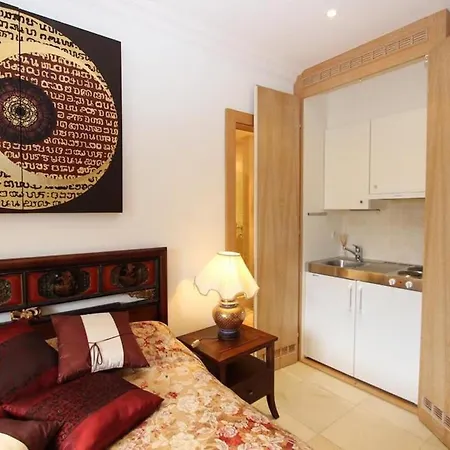 Daire Great View Spacious 3 Bedroom Flat With Pool And Gym